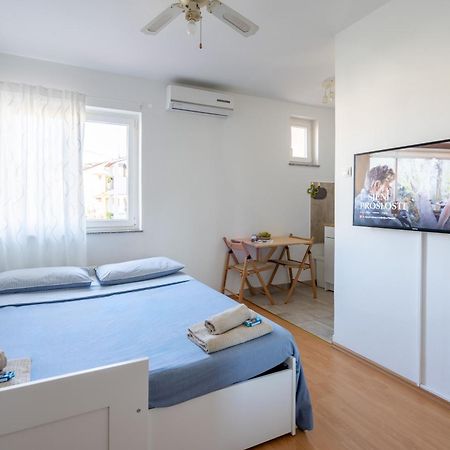 Sunny & Cosy Studio Wparking روفينج المظهر الخارجي الصورة